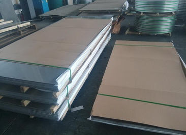 Production process of SM490YB steel plate