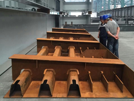Application of weather resistant steel plates in beautiful scenery